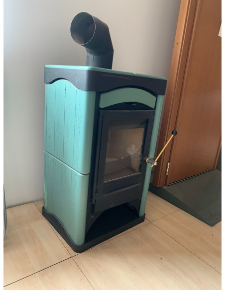 SUBITO DISPONIBILE Stufa a legna BASIC verde